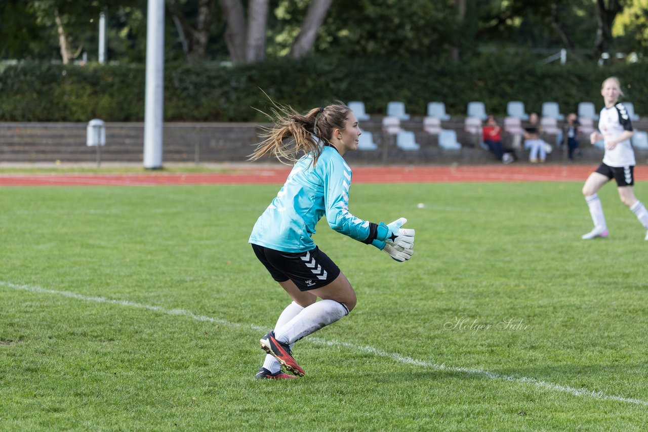 Bild 218 - wBJ VfL Pinneberg - Germania Schnelsen : Ergebnis: 15:1